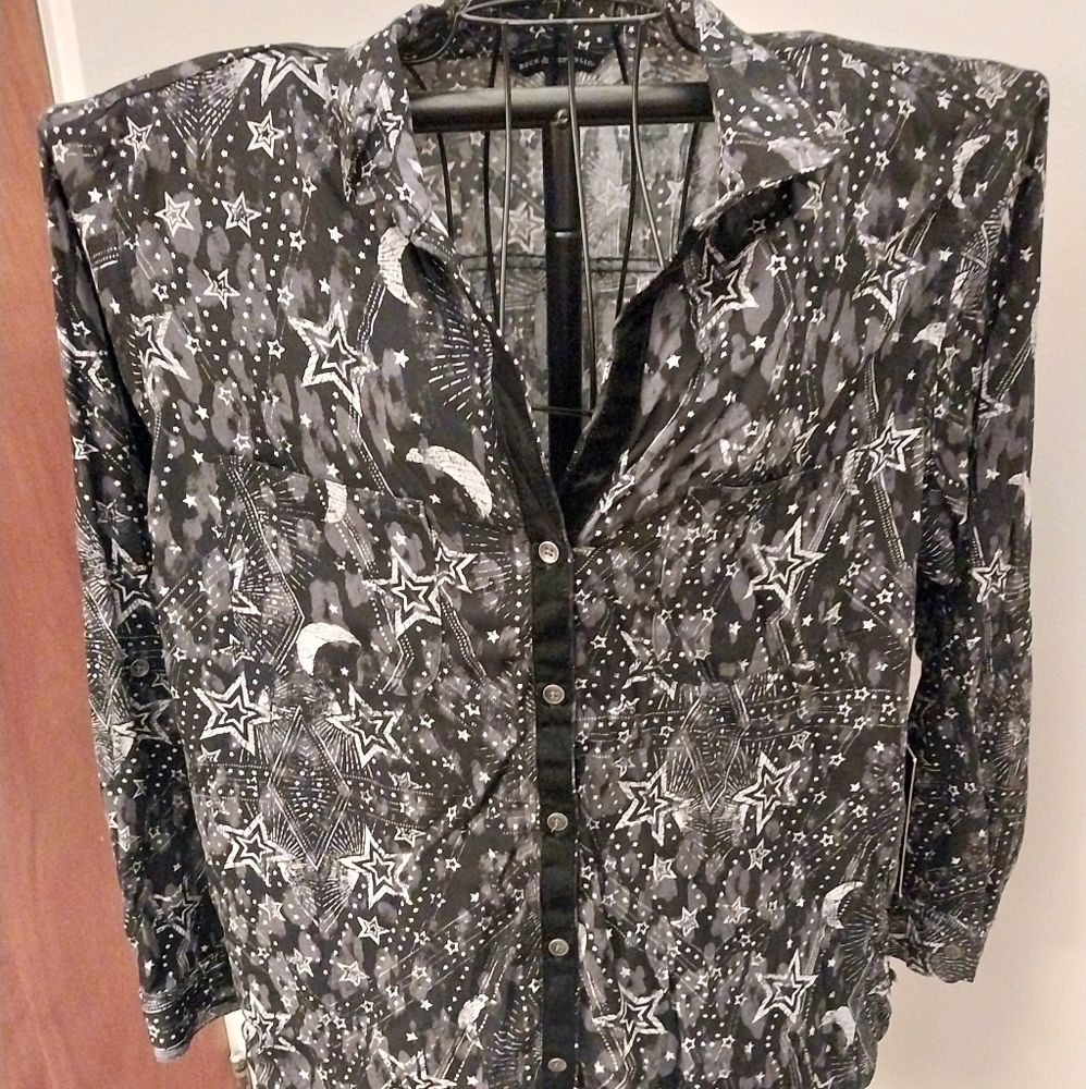 Rock and Repubic NWT  Black and White Star Patterned Button-Up Shirt Size XL